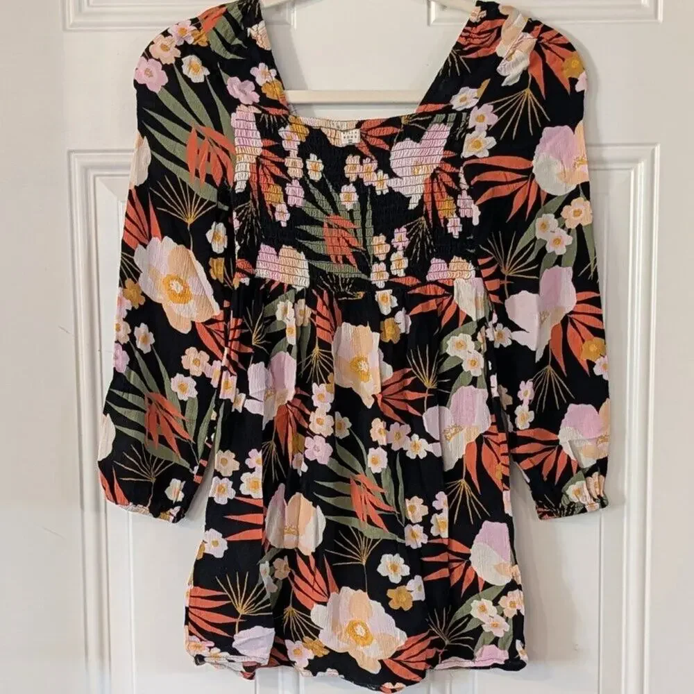 Billabong Floral Smocked Peasant Top Girls Medium Boho Long Sleeve Black